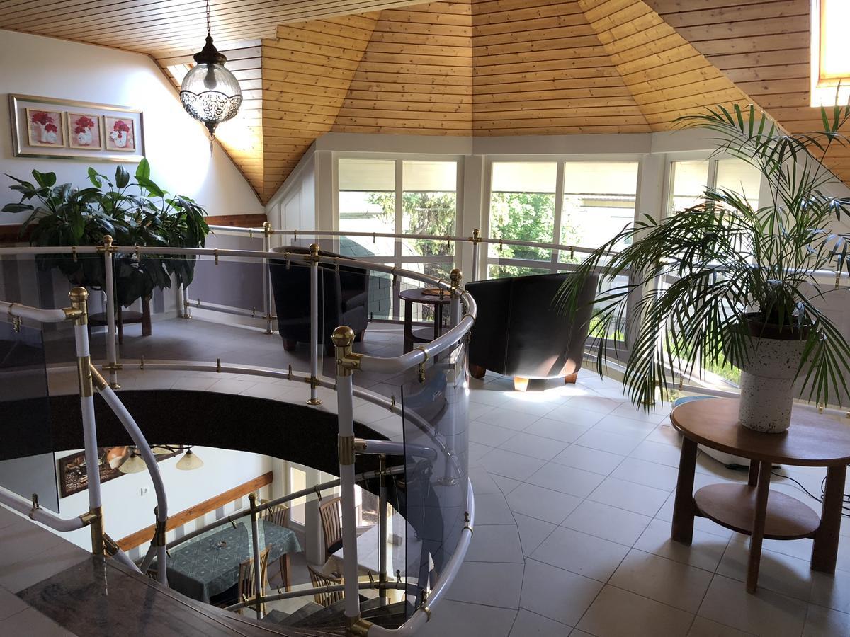 Zoeldteto Panzio Bed & Breakfast Balatonfured Luaran gambar