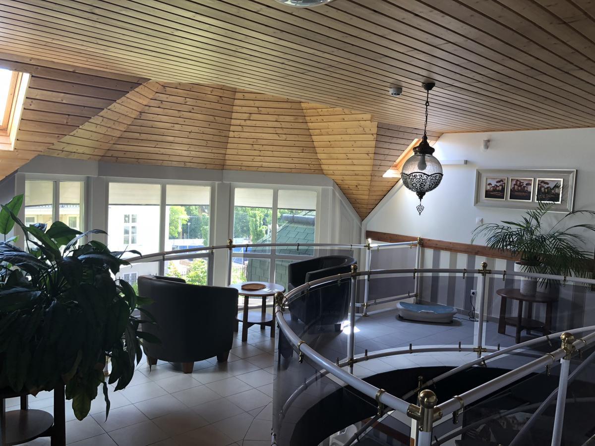 Zoeldteto Panzio Bed & Breakfast Balatonfured Luaran gambar