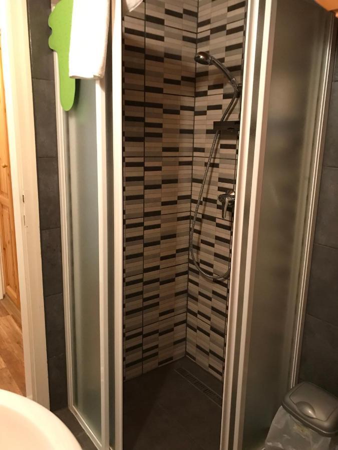 Zoeldteto Panzio Bed & Breakfast Balatonfured Luaran gambar